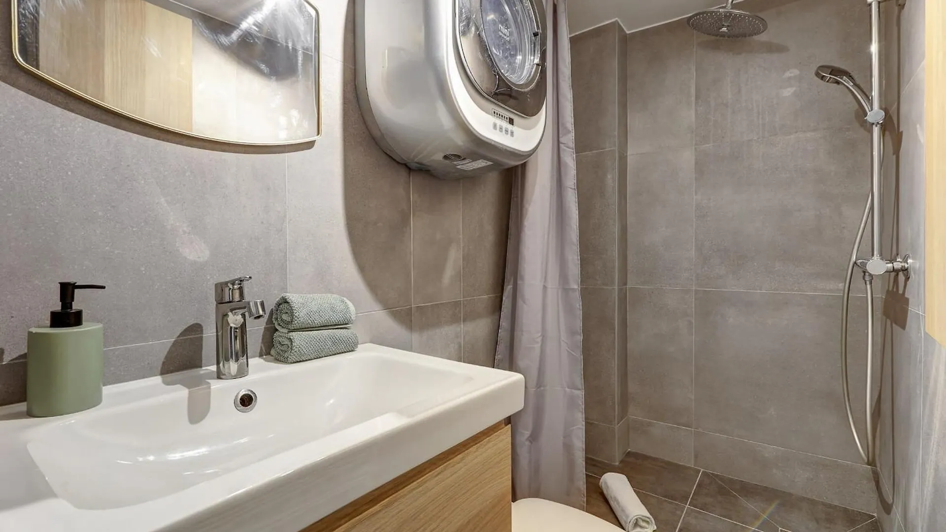 Le Marais & Pompidou - Cityapartmentstay דירה